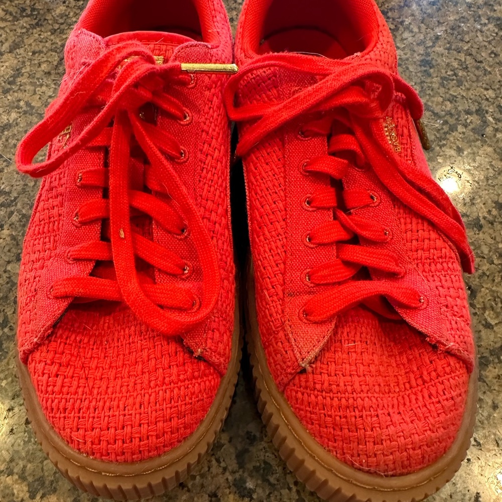 Puma Womens Red Sneakers Sz 8.5